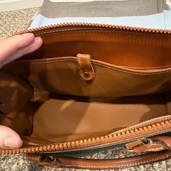 Dooney & Bourke Dark Green Pebbled Leather Bag, Pure Quality, Very Good Cond - Picture 8 of 14